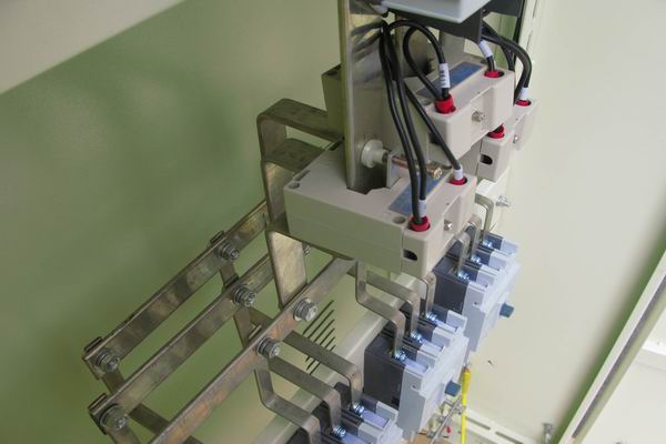 张港镇控制箱-3683讲讲控制箱的使用特点